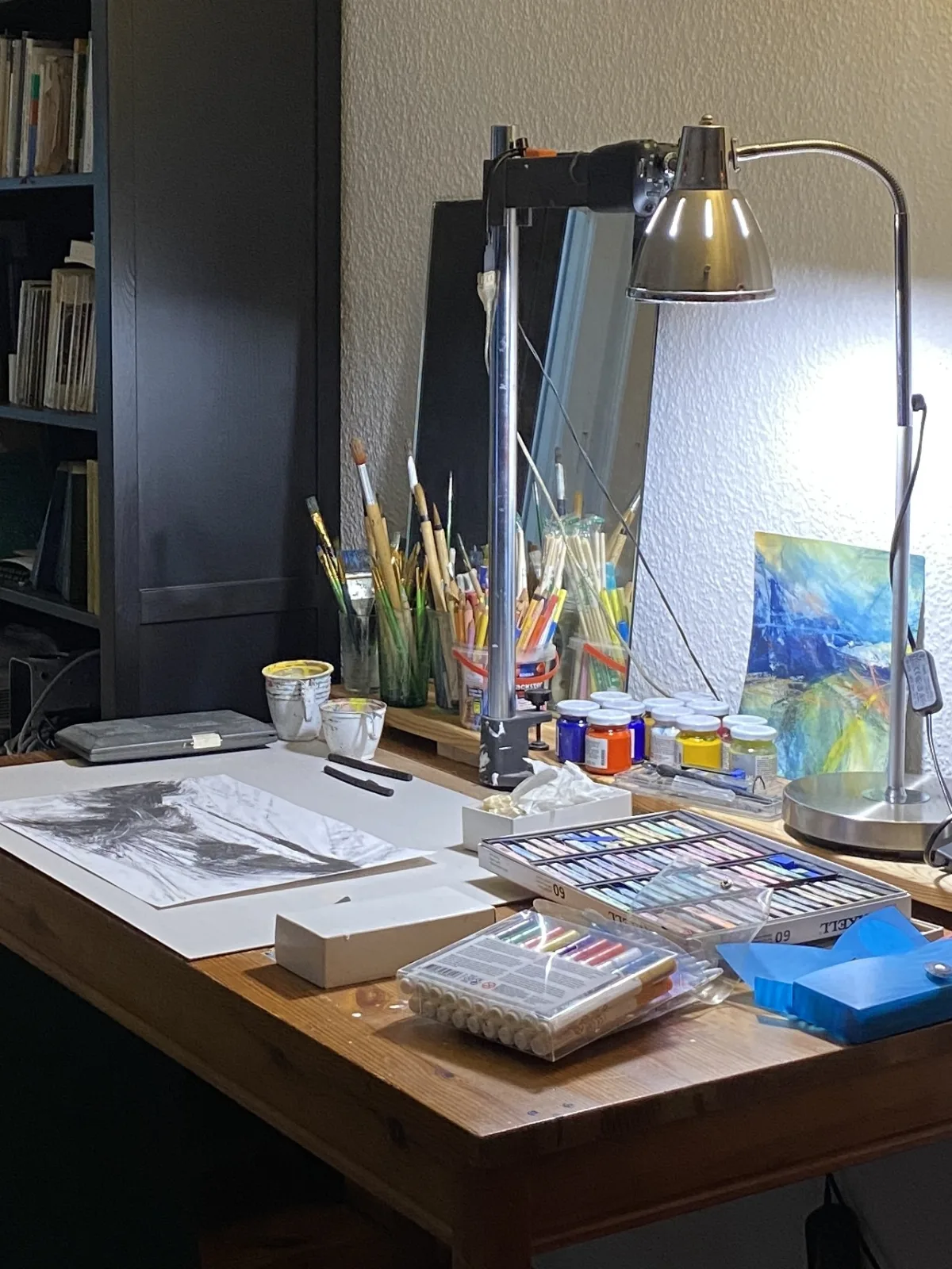 Arbeitsplatz für den Kunstunterricht in Anjas Studio